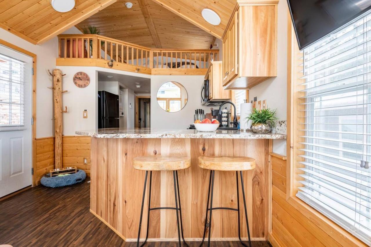 Nature's Dream W/ Deck + Yard + Bbq Woodland Park